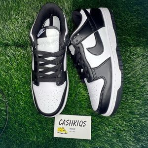 Nike Dunks Low “Panda”